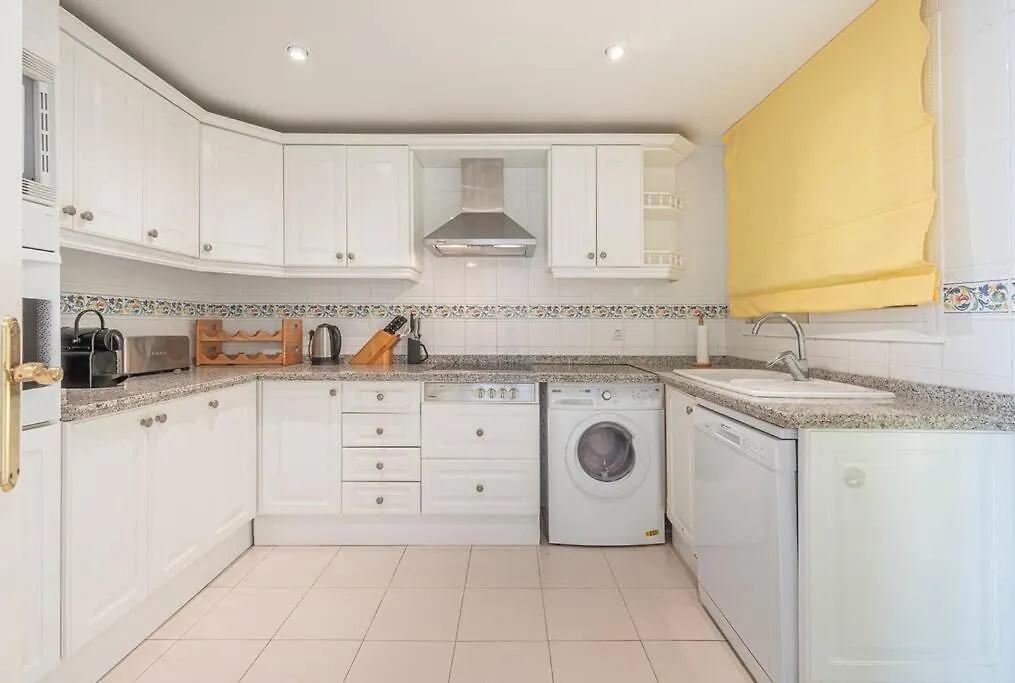 Διαμέρισμα Amazing 4Br Apart. Parking, Pool, Close To The Sea Μαρμπέλλα