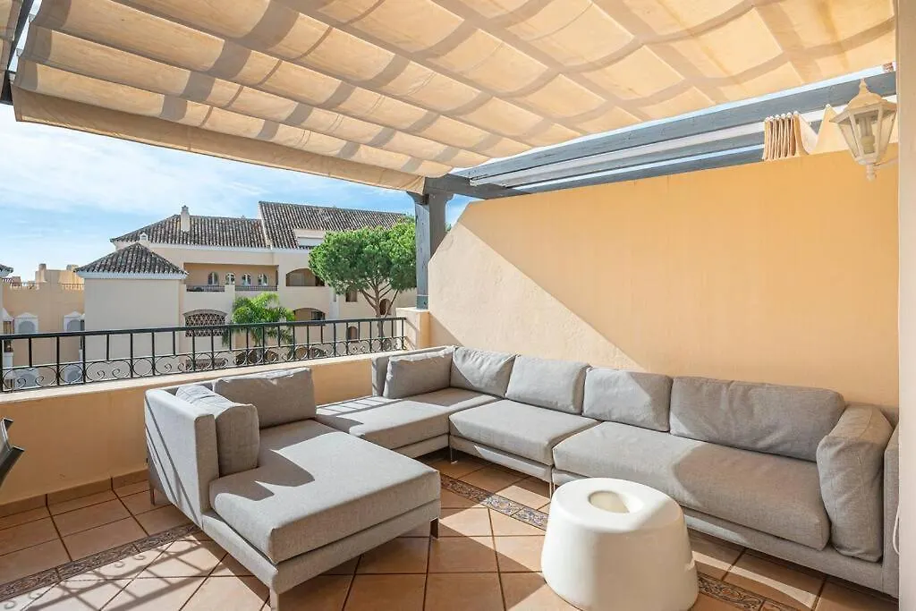 Amazing 4Br Apart. Parking, Pool, Close To The Sea Μαρμπέλλα