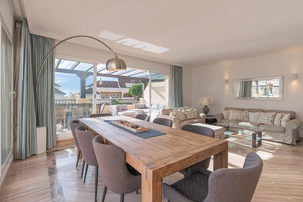 Amazing 4Br Apart. Parking, Pool, Close To The Sea Marbella Spain
