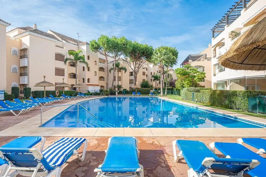 Amazing 4Br Apart. Parking, Pool, Close To The Sea Marbella 0*,  Spain