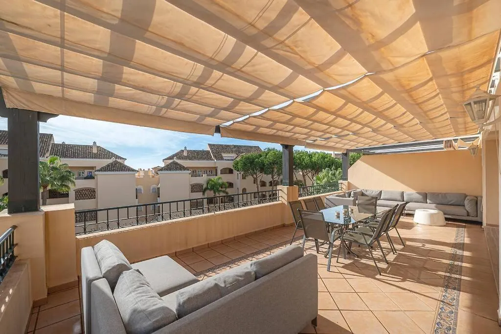 Amazing 4Br Apart. Parking, Pool, Close To The Sea Marbella