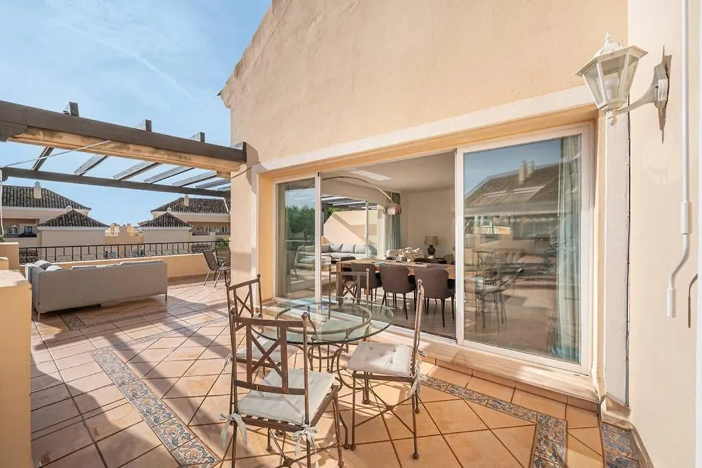 Amazing 4Br Apart. Parking, Pool, Close To The Sea Marbella 0*,  Spain
