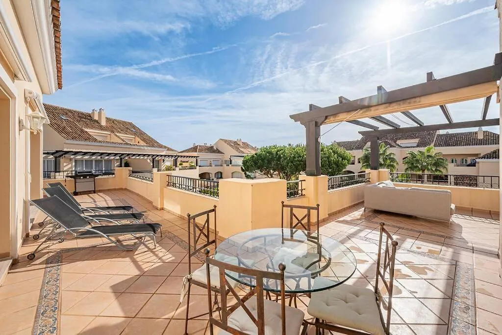 Apartment Amazing 4Br Apart. Parking, Pool, Close To The Sea Marbella Spain