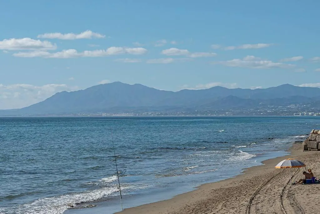 Amazing 4Br Apart. Parking, Pool, Close To The Sea Marbella Apartment