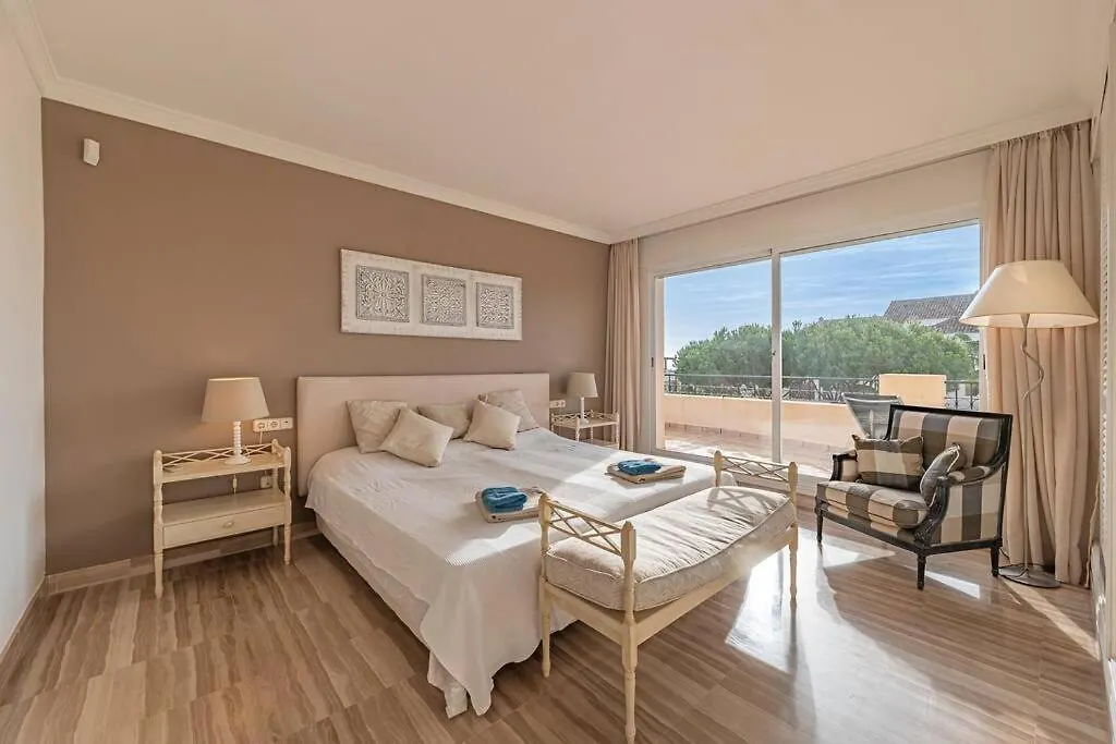 Apartment Amazing 4Br Apart. Parking, Pool, Close To The Sea Marbella Spain